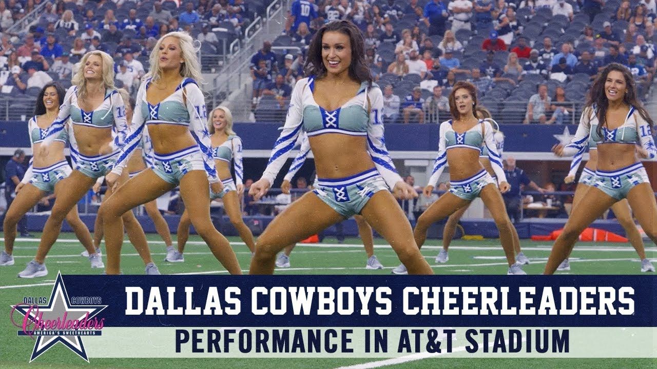 Dallas Cowboy Cheerleader Performance