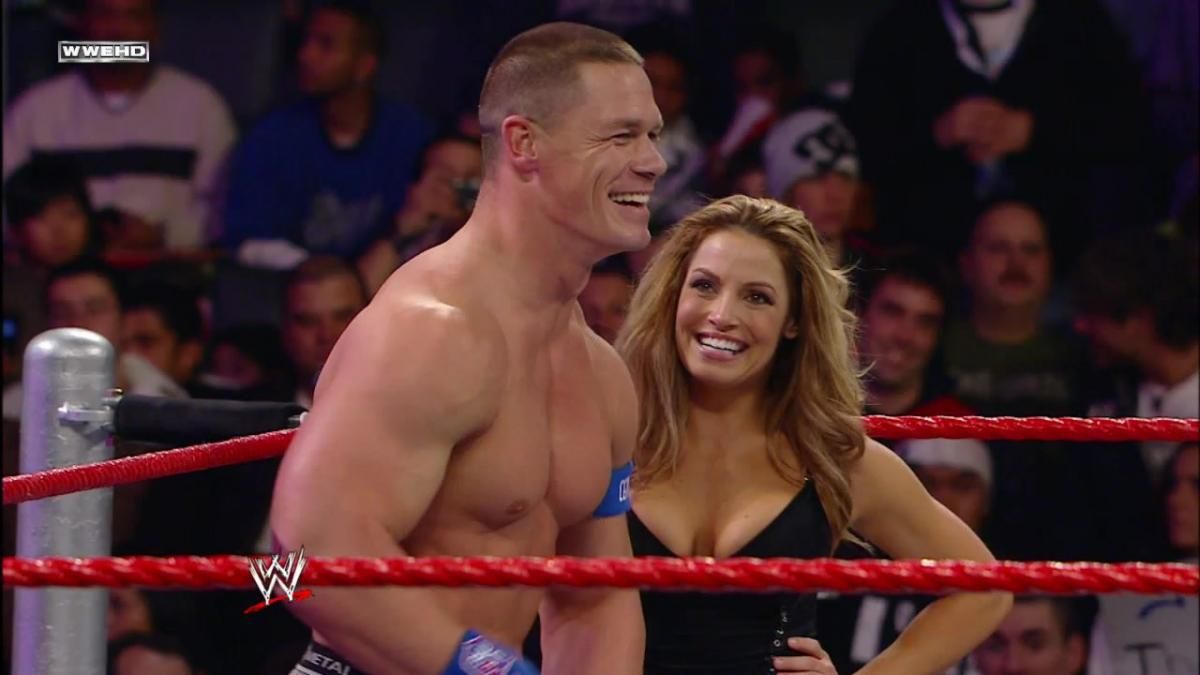 John Cena & Trish Stratus vs. Beth Phoenix & Santino Marella (WWE Monday Night Raw, 22/12/2008)