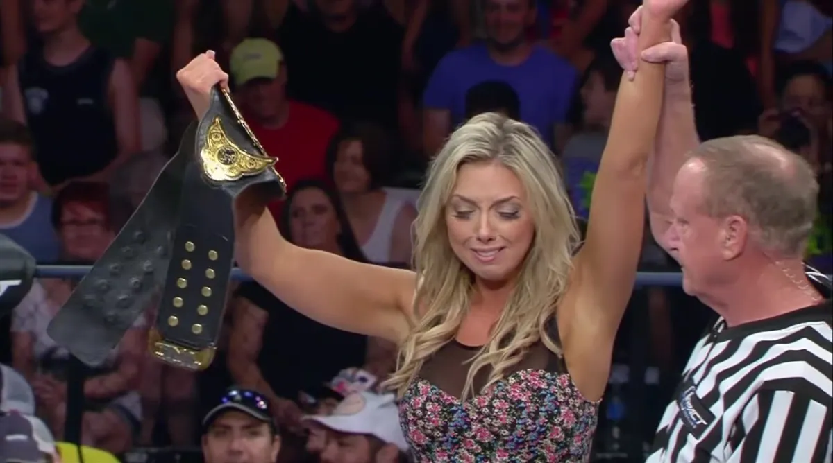 Allie as Knockouts Champion