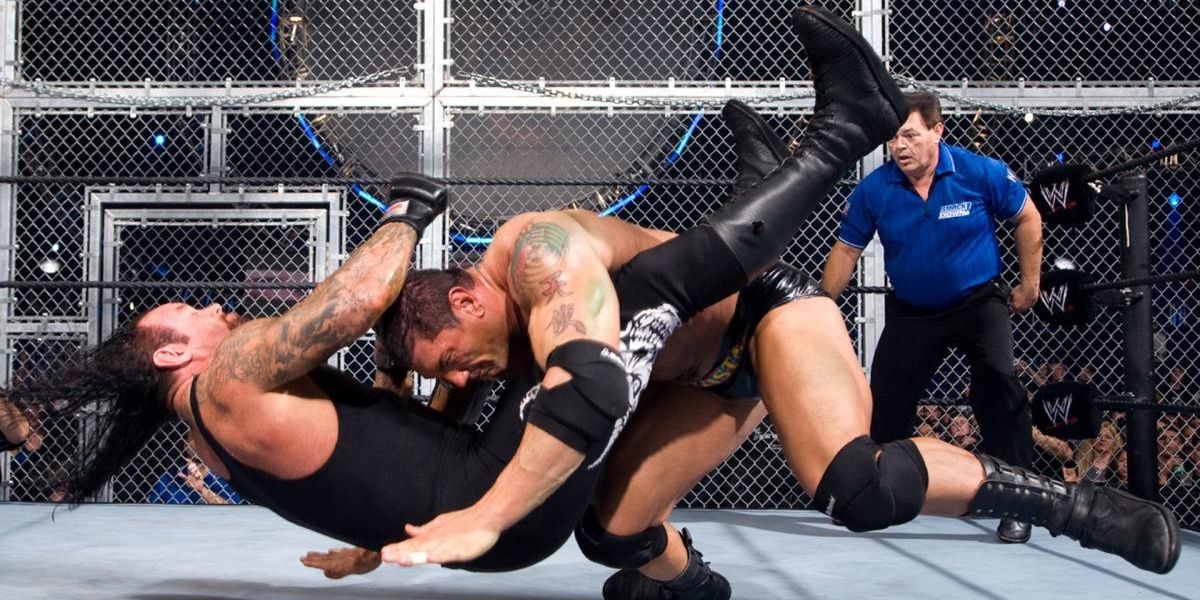 Batista v The Undertaker Survivor Series 2007 Cropped