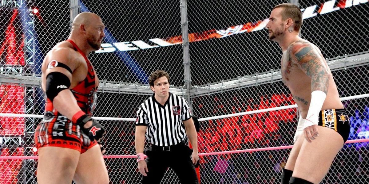 CM Punk v Ryback Hell in a Cell 2012 