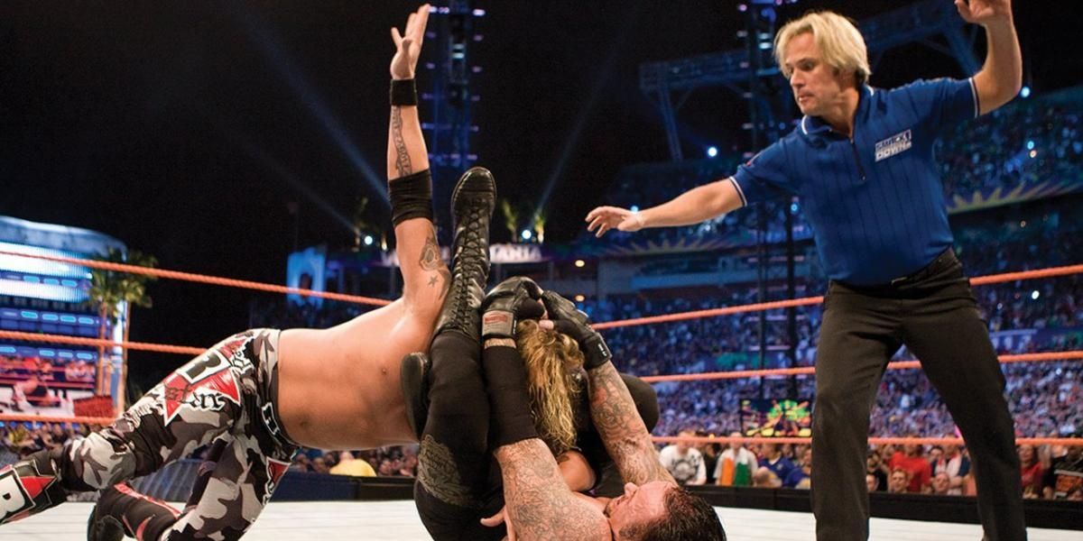 Edge v Undertaker WrestleMania 24 Cropped