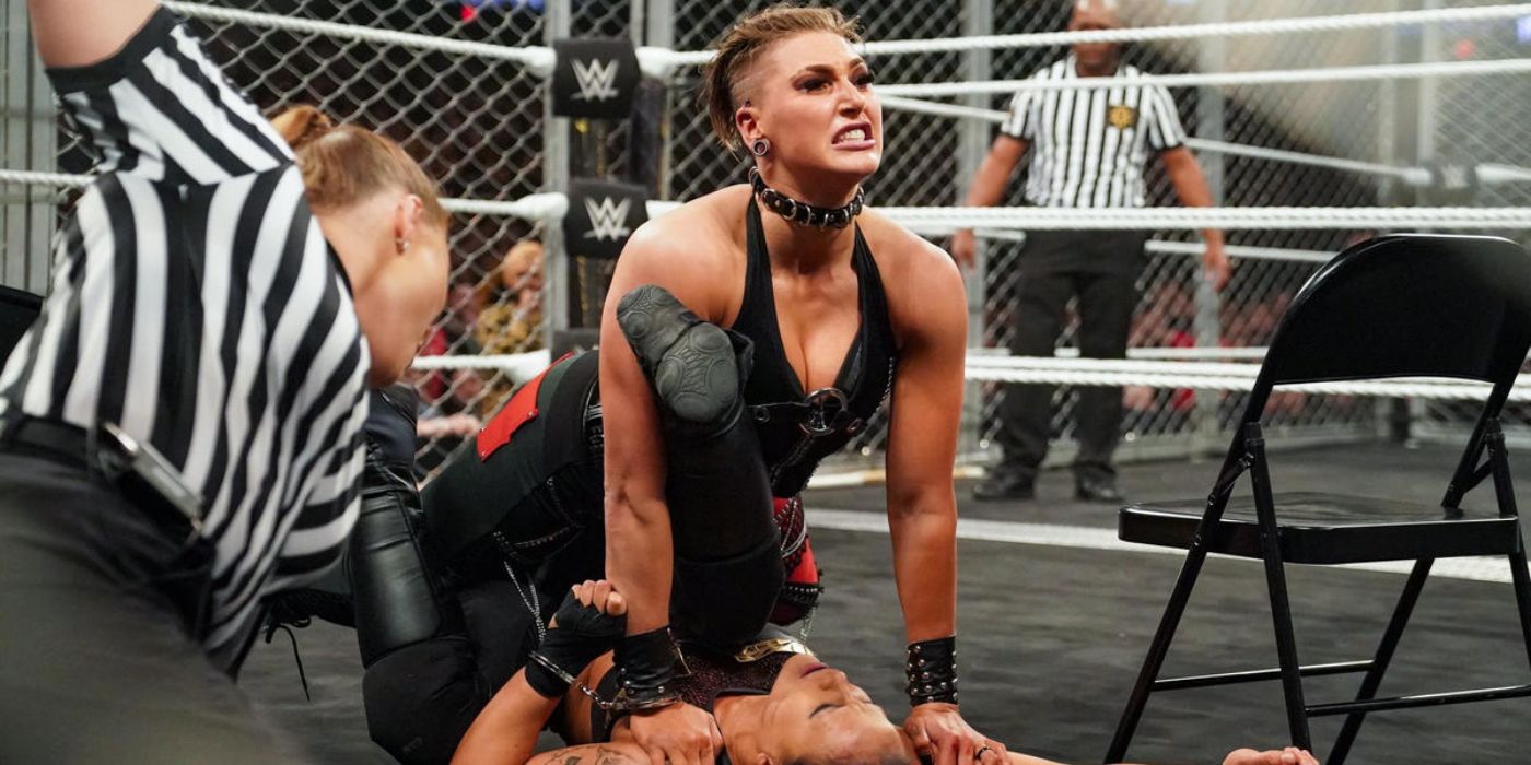 Rhea Ripley pinning Shayna Baszler in the Wargames match