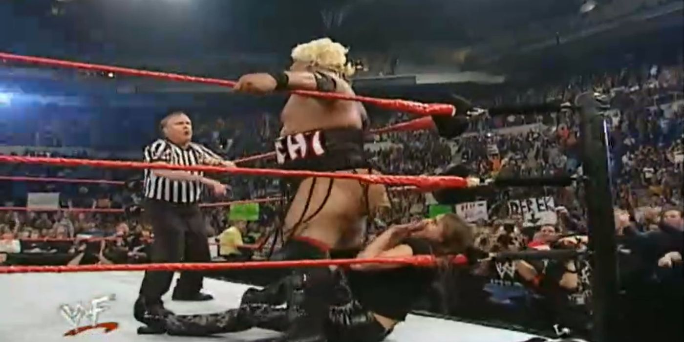 Rikishi setting up Stephanie McMahon for the stinkface