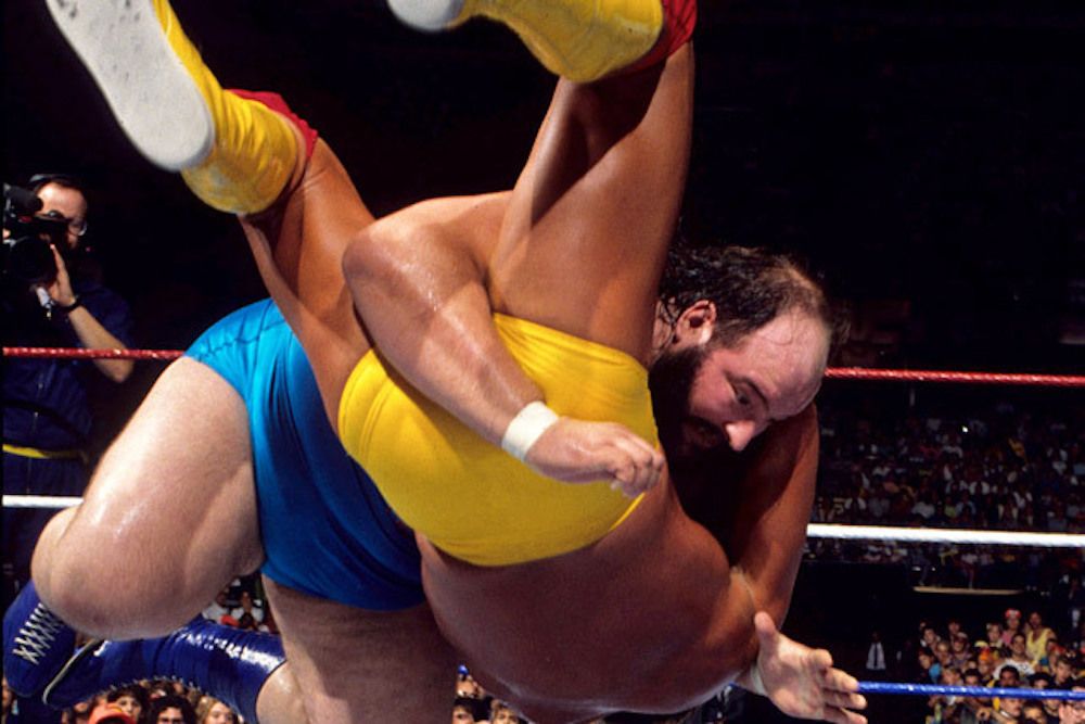Hulk Hogan vs. Earthquake