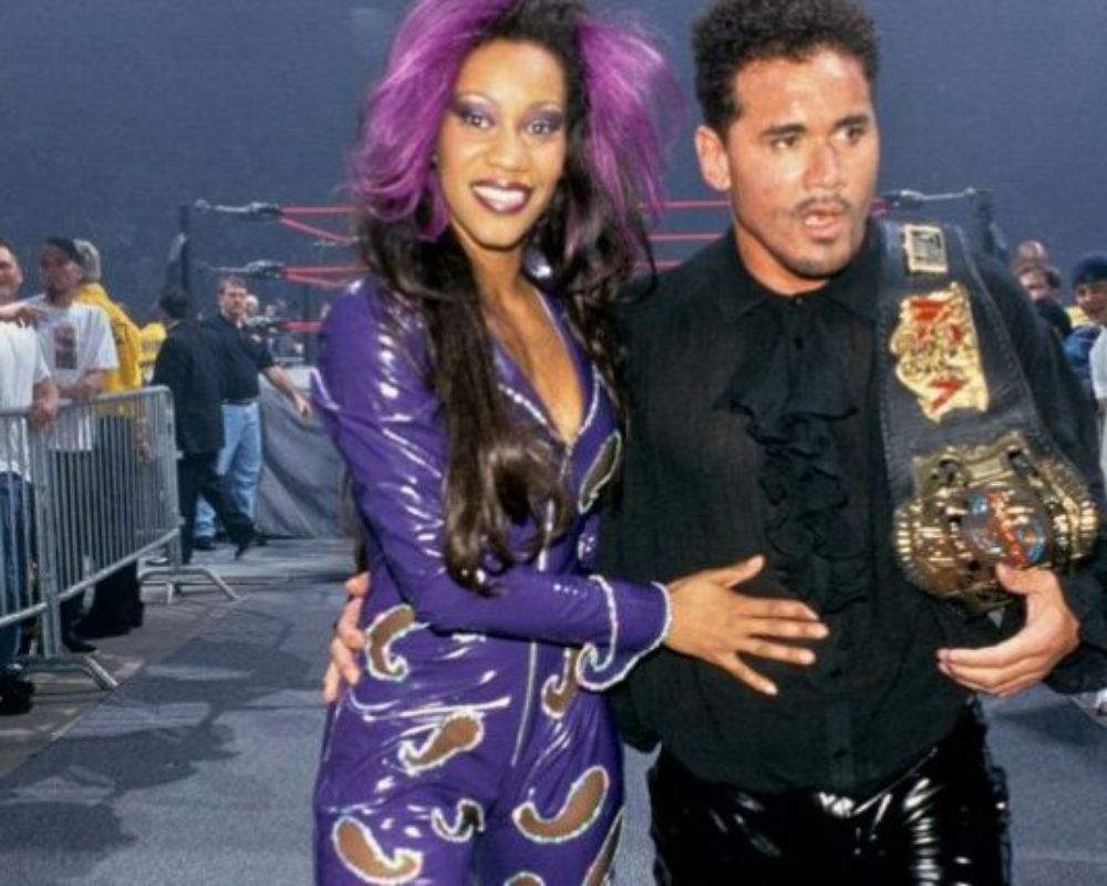 Sharmell as Paisley with The Artist Formerly Known as Prince Iaukea