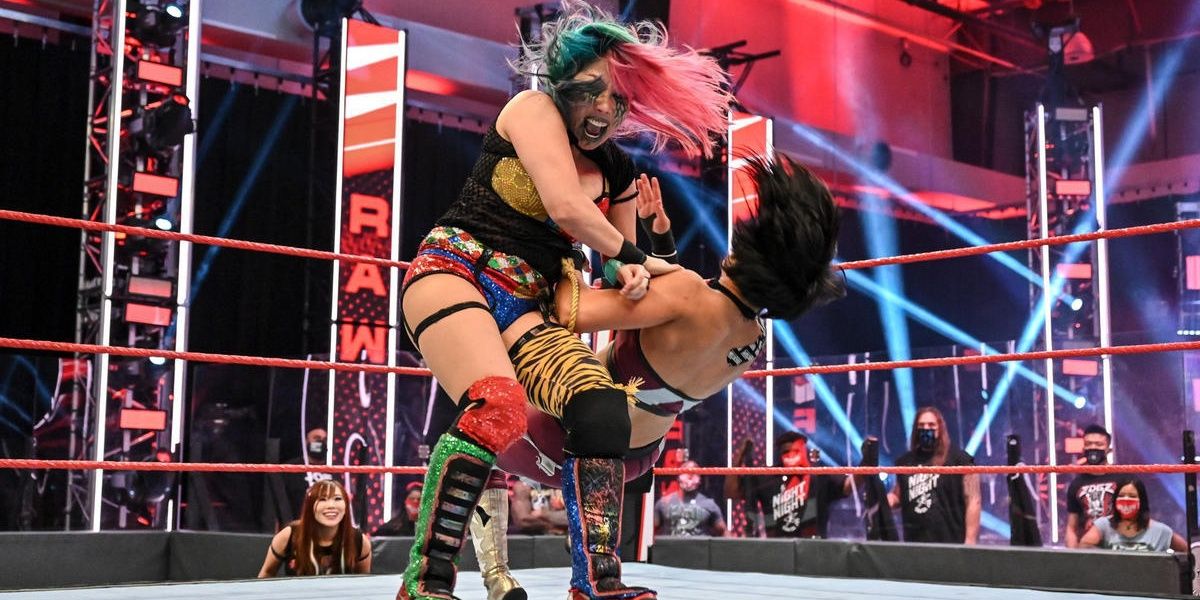 Bayley v Asuka Raw July 6, 2020 Cropped