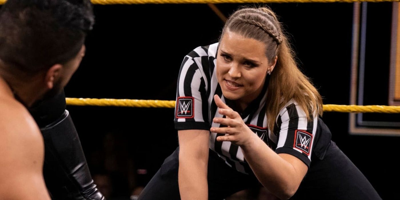 9 Things Fans Should Know About Wrestling Referees