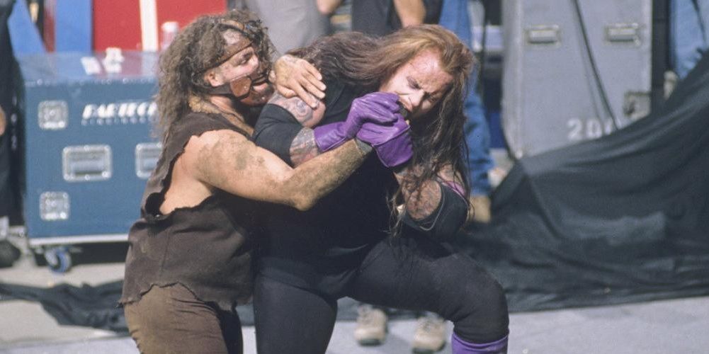 Undertaker v Mankind In Your House 11 Buried Alive Cropped