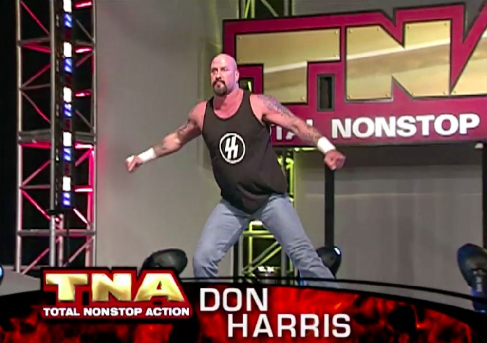 Don Harris wearing an SS shirt in TNA