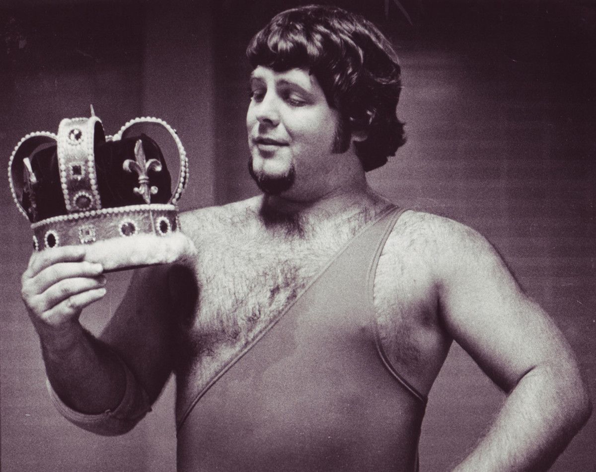 Jerry Lawler with a crown