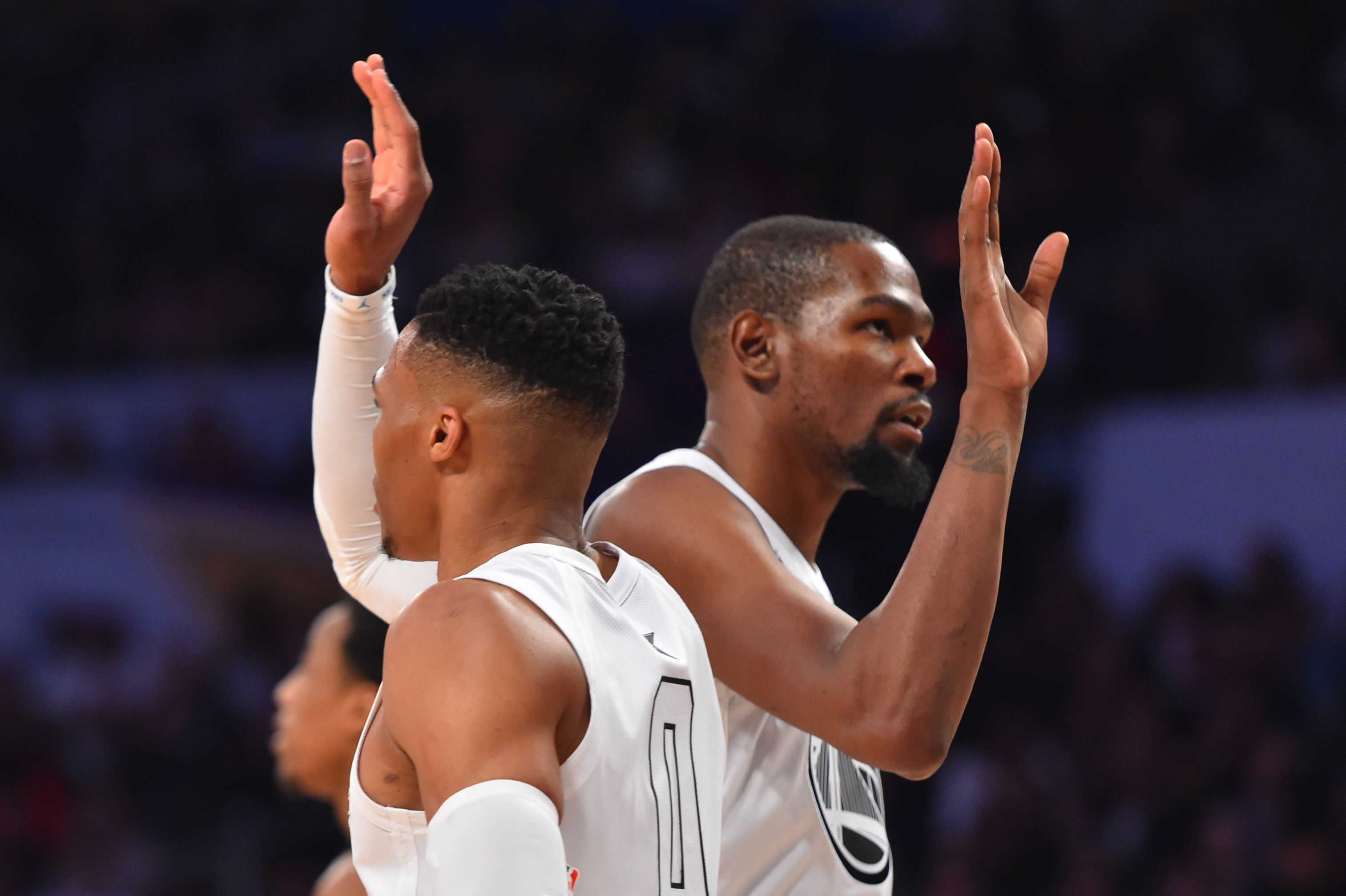 Kevin Durant Russell Westbrook High Five