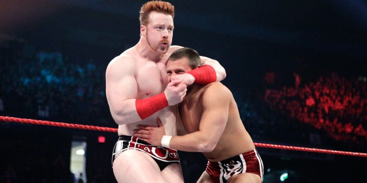 Sheamus v Daniel Bryan Extreme Rules 2012 Cropped