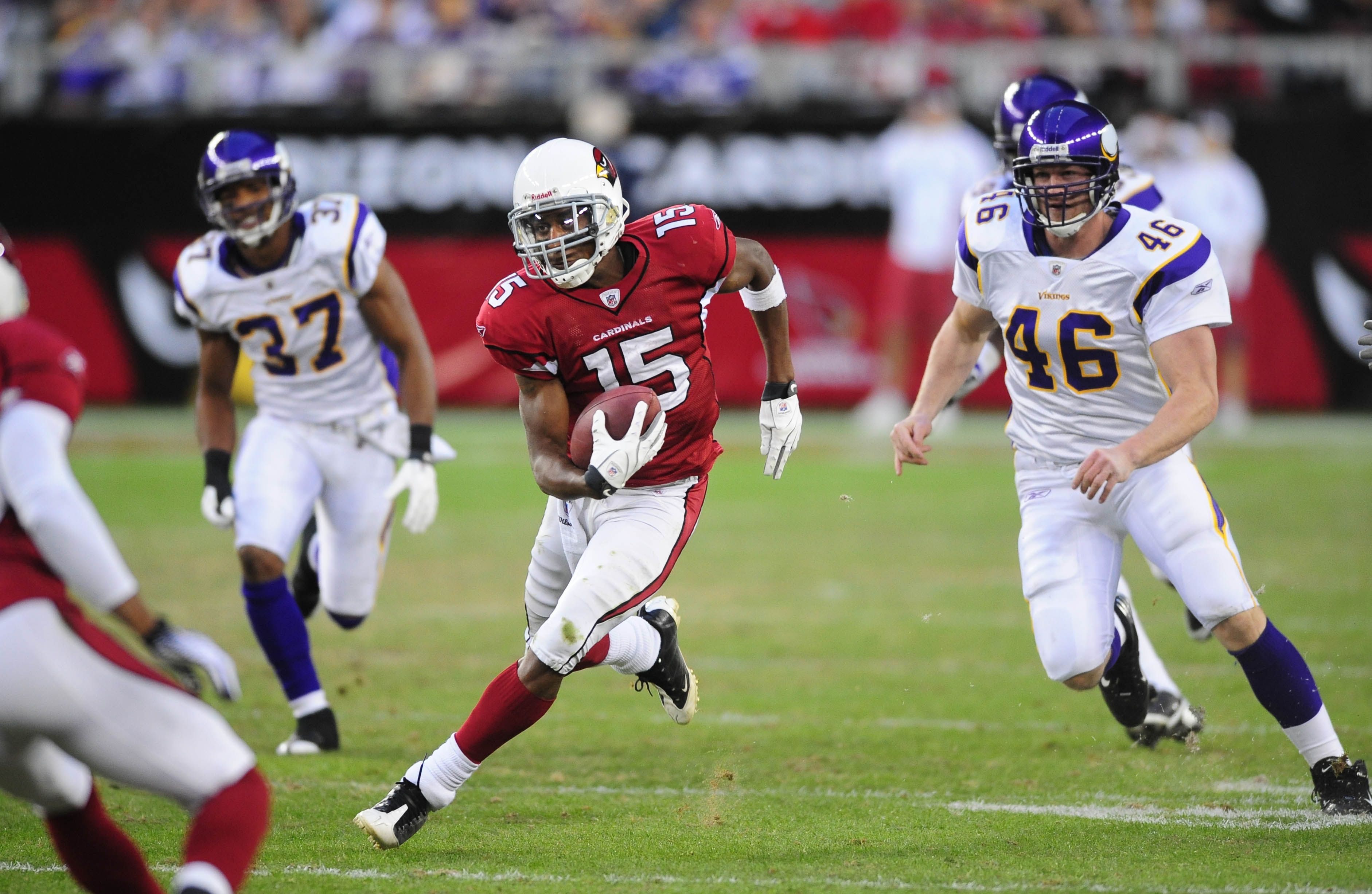 10 NFL Receivers You Had 1,000 Yards In A Season