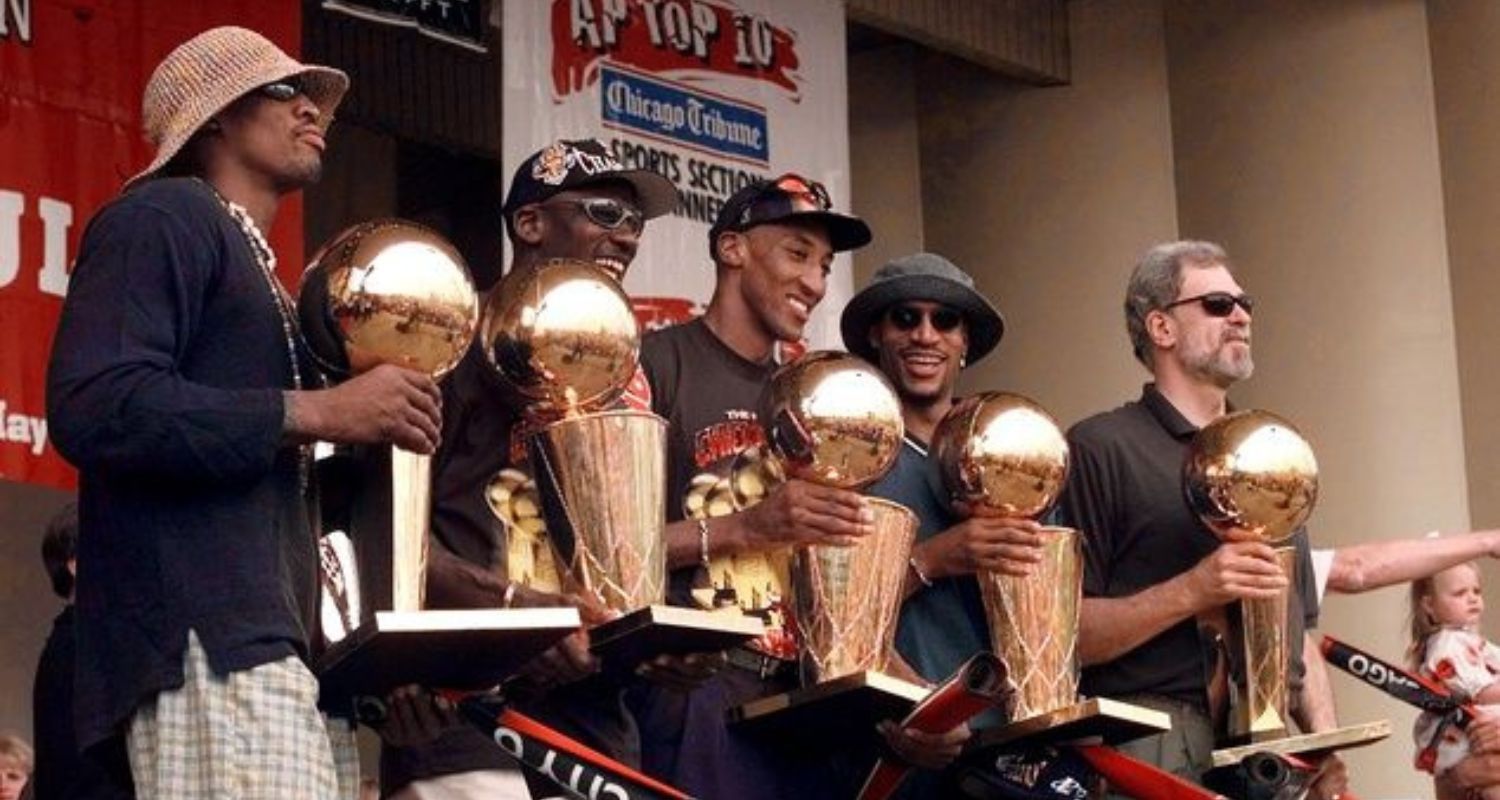 Chicago Bulls with trophies