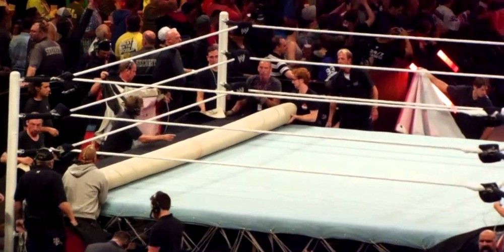 10 Things You Never Knew About Working On A Wrestling Ring Crew