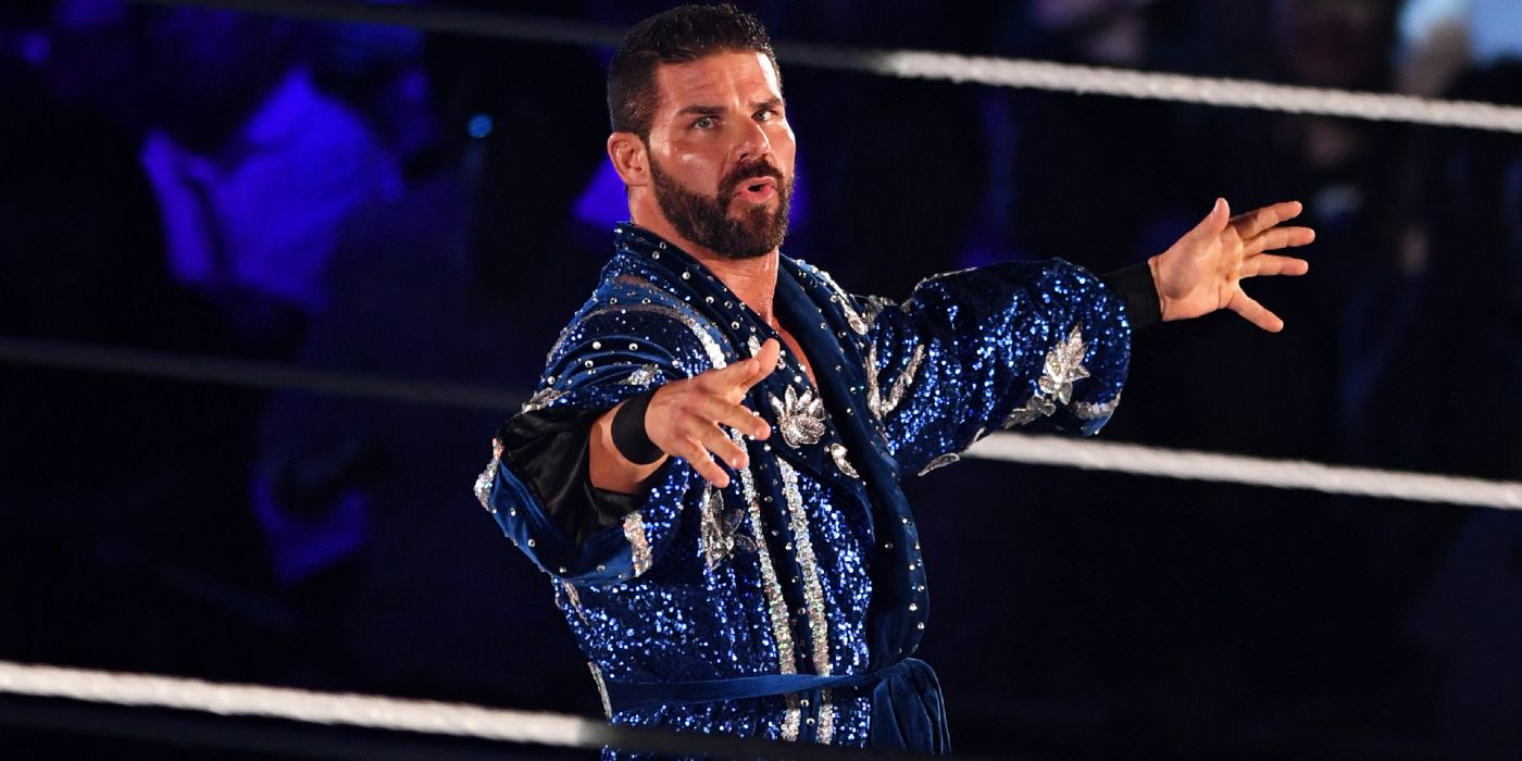 Picture of Bobby Roode making his entrance in WWE