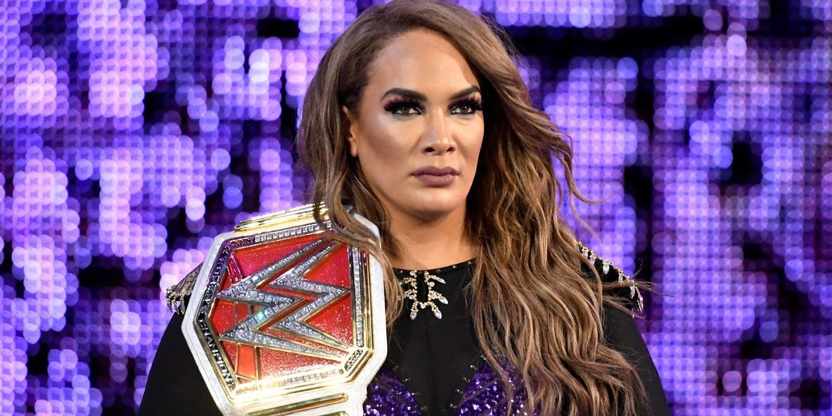 Nia Jax Raw Women's Champion Cropped