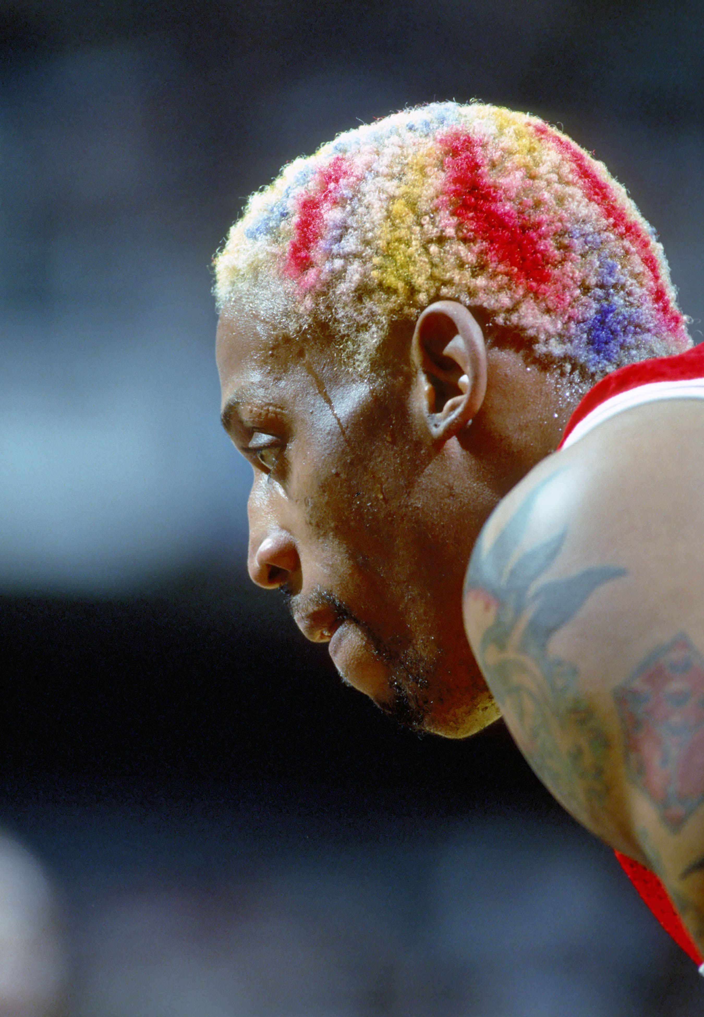 Dennis Rodman Kicks A Cameraman (& 9 More Altercations He Had During His  Career)