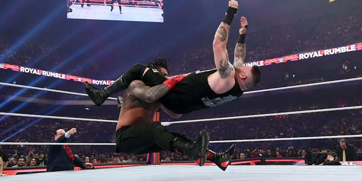 Roman Reigns vs Kevin Owens 