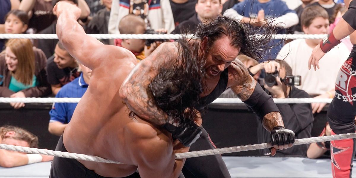 The Undertaker and The Great Khali Royal Rumble 2007 Cropped