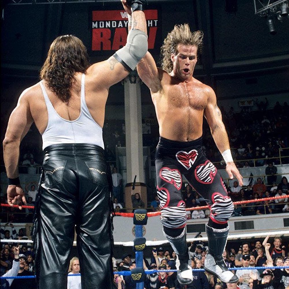 5 Best Taunts Of WWE's New Generation Era (& 5 Worst)