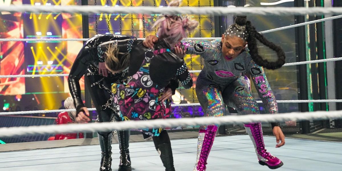 Bianca Belair v Alexa Bliss v Rhea Ripley v Liv Morgan v Nikki A.S.H. v Doudrop Elimination Chamber 2022 Cropped