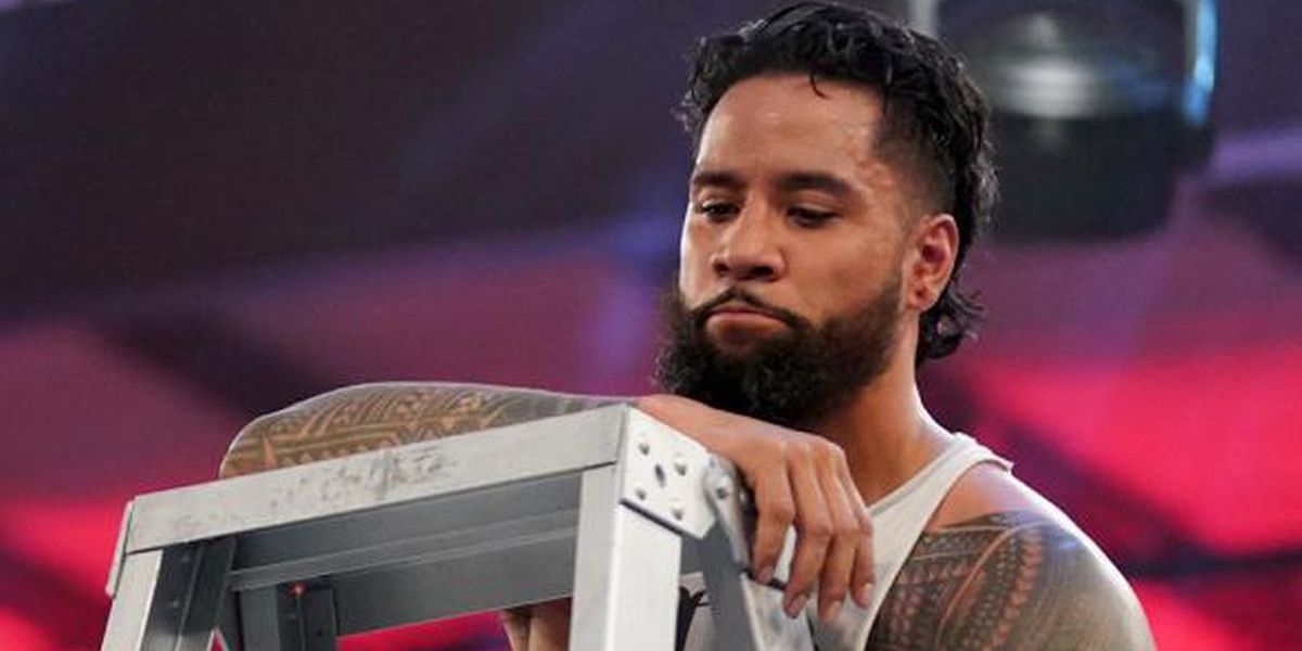 10 Pro Wrestlers Who Suffered Devastating Knee Injuries