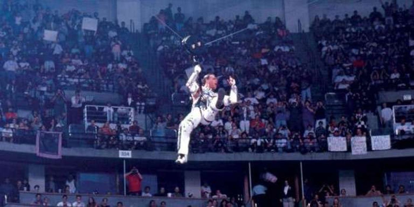 10 Most Iconic Photos From WWE WrestleMania History, Ranked