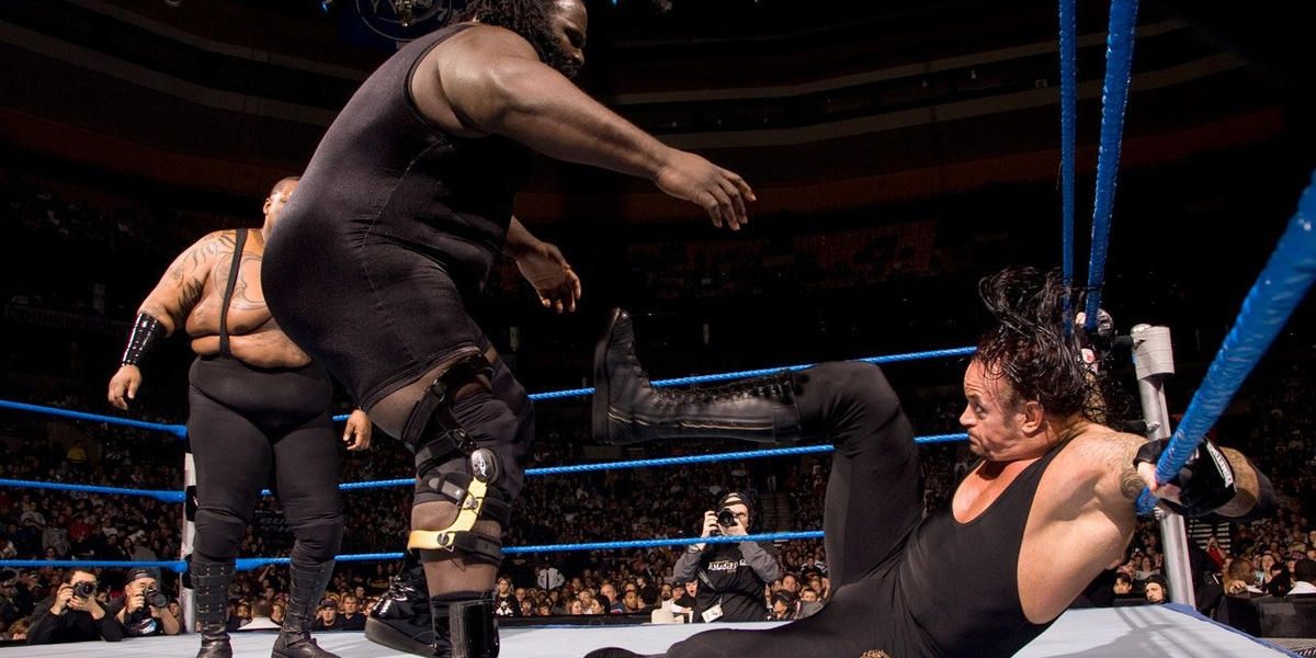 The Undertaker Vs Mark Henry And Big Daddy V 10 Undertaker SmackDown Matches From The Ruthless Aggression Era You