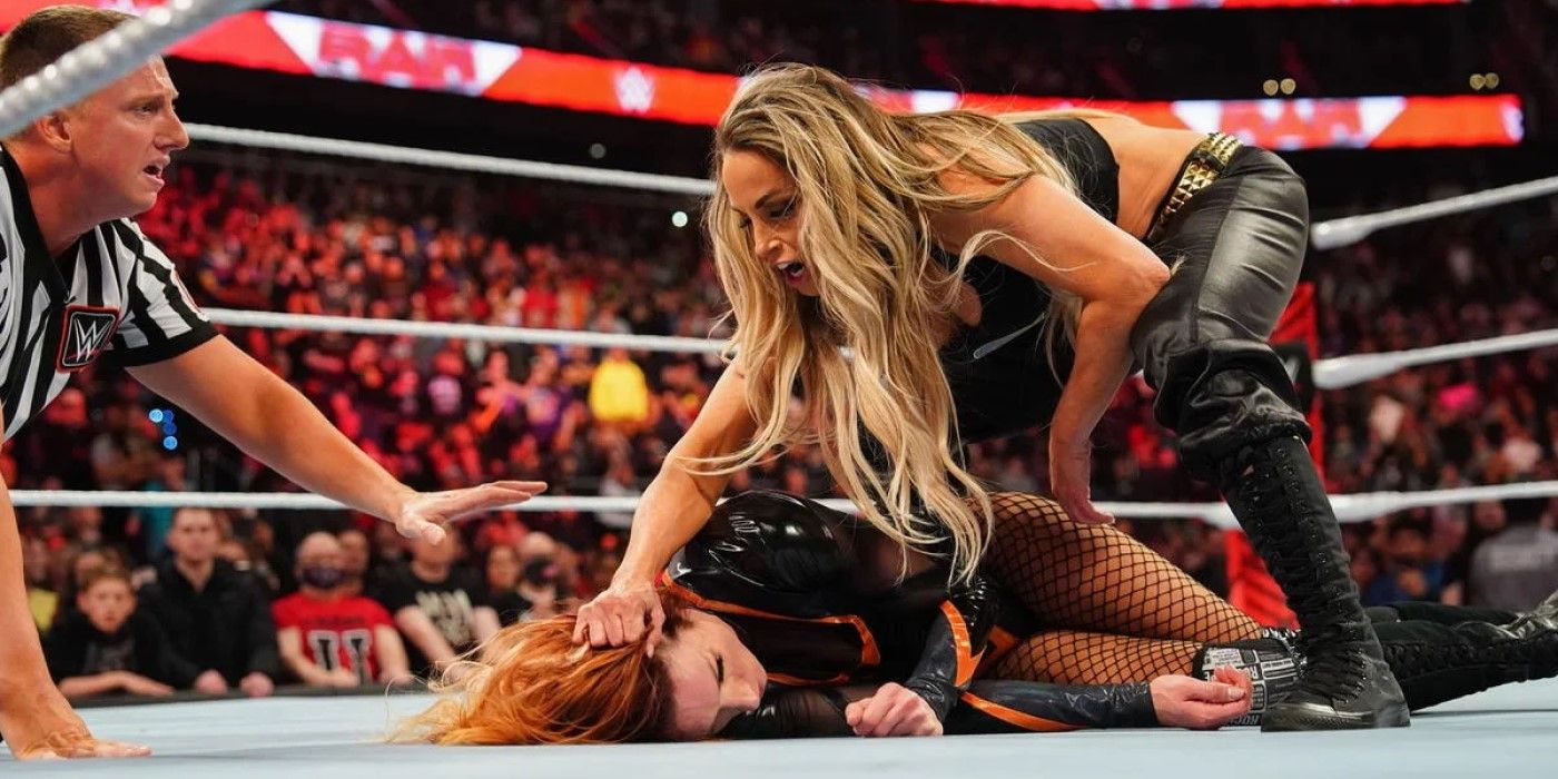 Becky Lynch Vs. Trish Stratus: How To Do A Non Title Women’s Feud Correctly