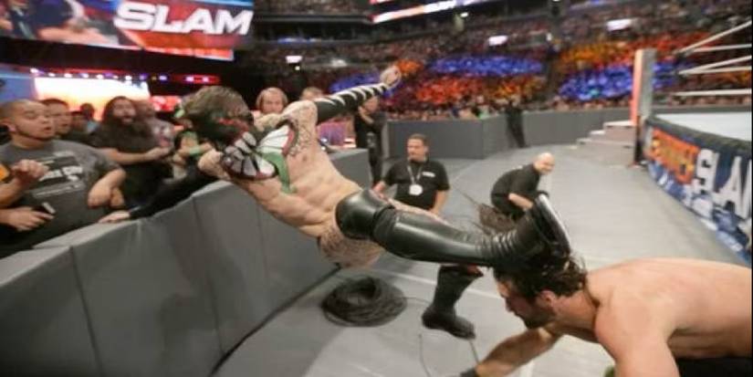 finn-balor-seth-rollins-injury.jpg