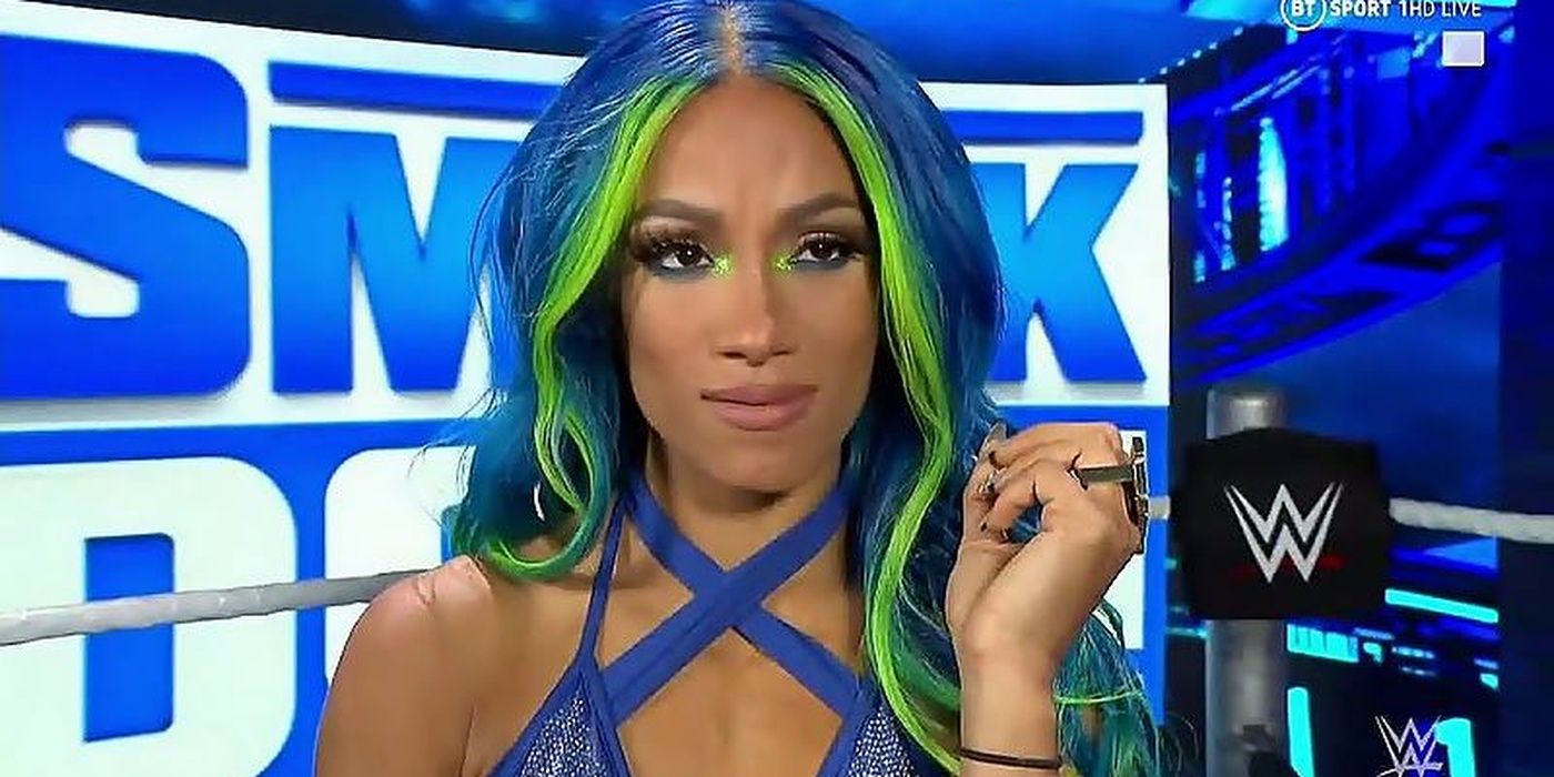 Sasha Banks Blue And Green Hair Cropped