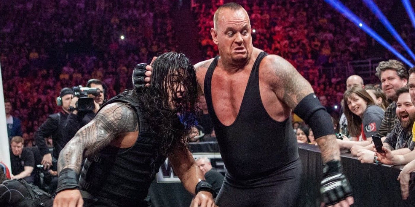 undertaker-fighting-roman-reigns