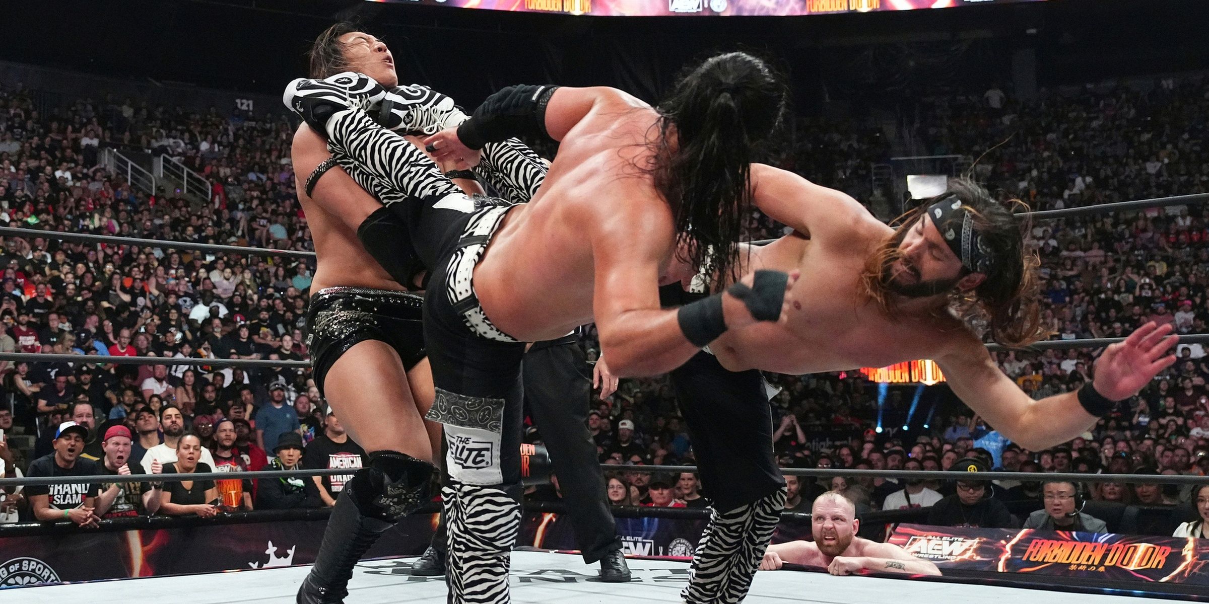 Lions vs. Chiefs: Epic Kicks and Memorable Moments, image size:1056x748