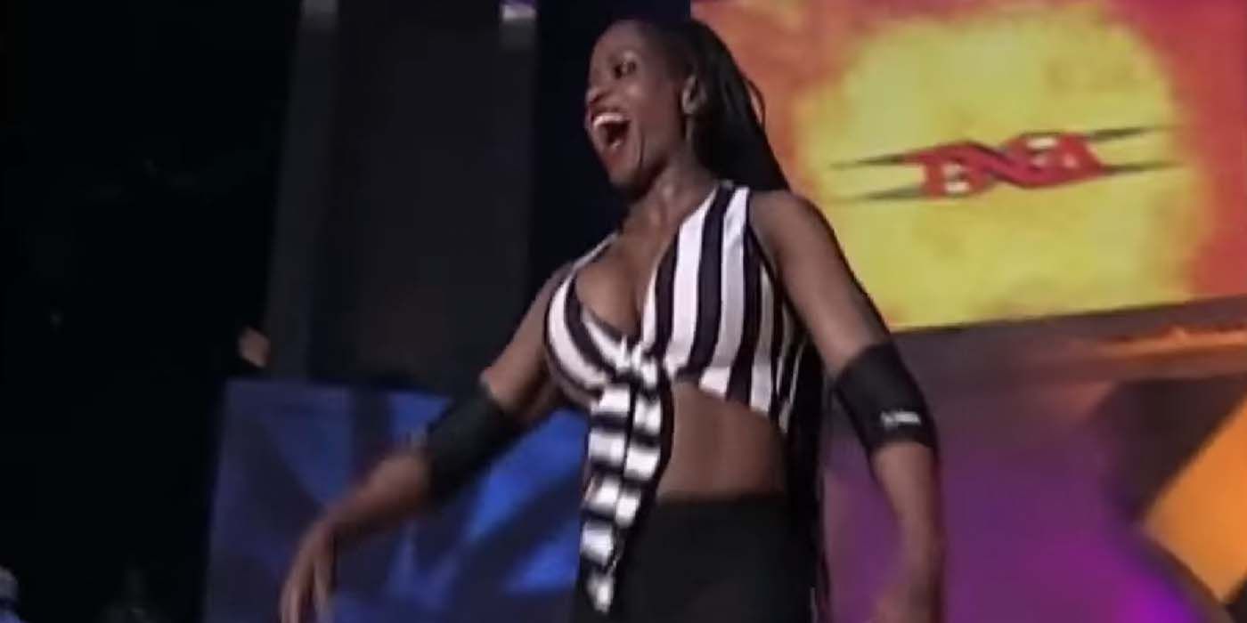 Jacqueline-Makes-Her-Entrance
