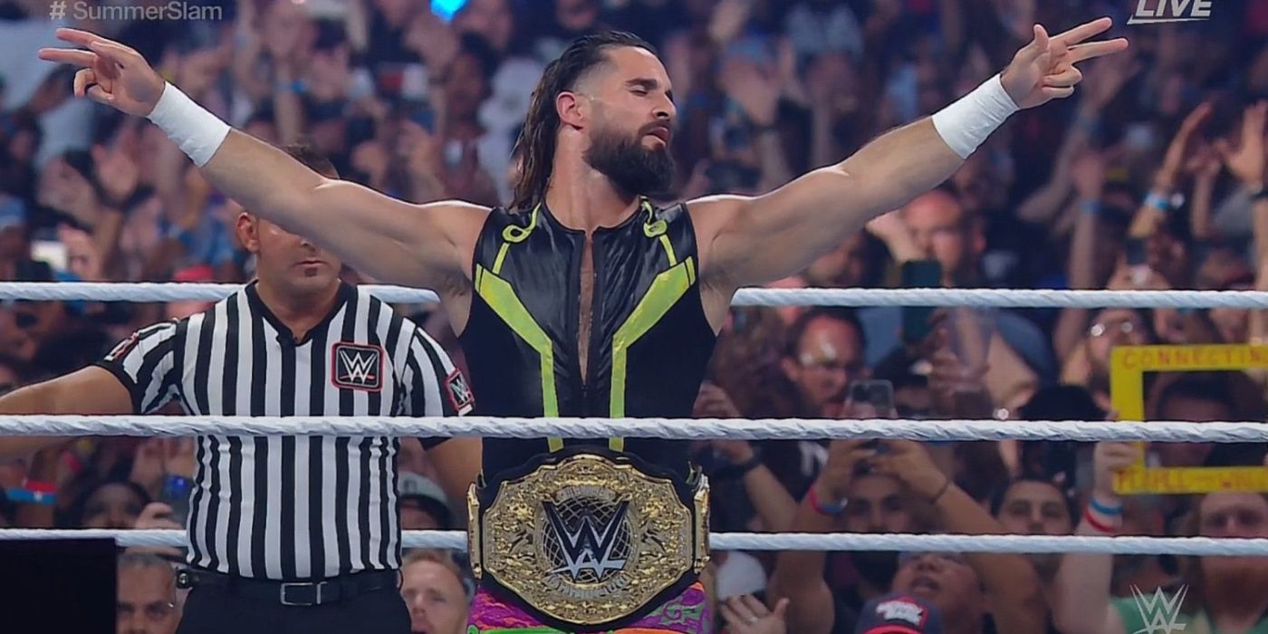 seth rollins wearing the world title