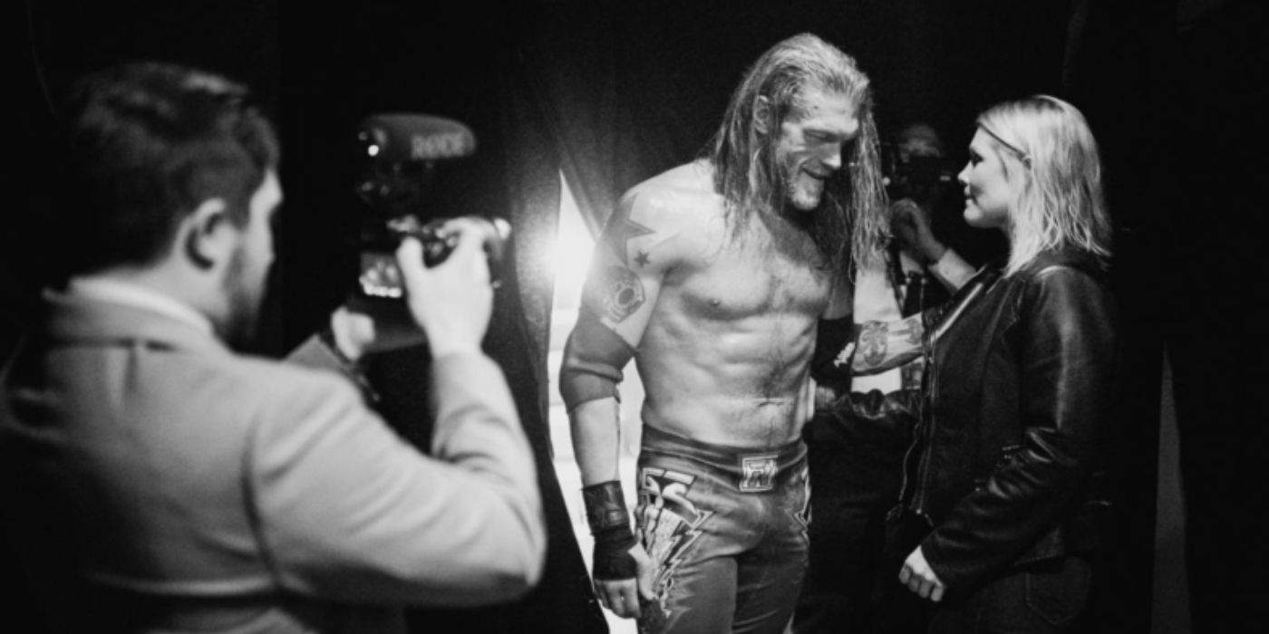 Edge backstage with Beth Phoenix at Royal Rumble 2020