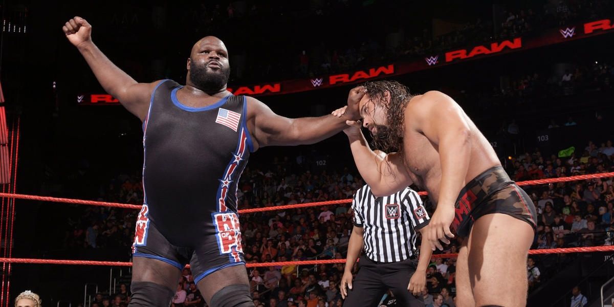 Mark Henry v Rusev Raw August 1, 2016 Cropped