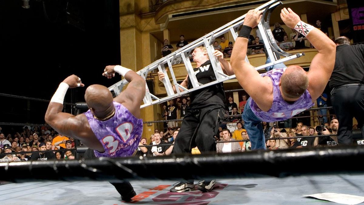 Sandman-hitting-Dudleyz-with-a-ladder-ECW-One-Night-Stand-2005