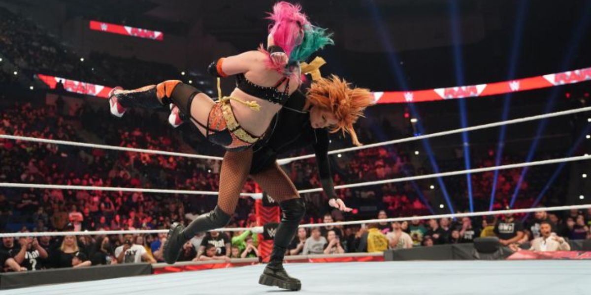 Becky Lynch vs Asuka