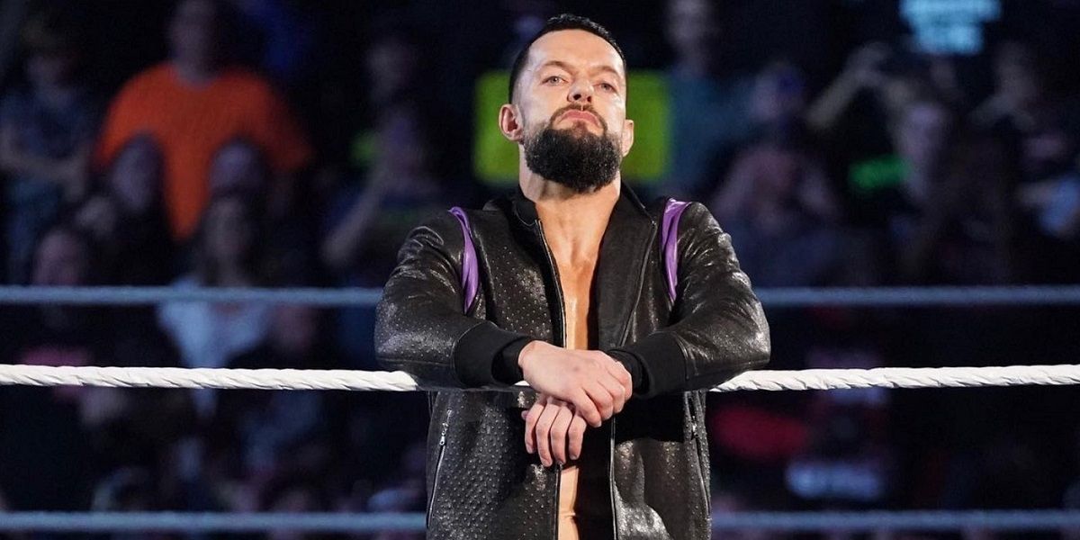 What's the deal with Finn Balor always doing this pose in pictures? - TPWW  Forums