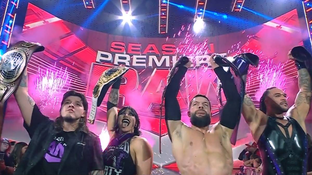 Jimmy Uso Shows Up On Raw And Costs Jey and Cody Rhodes The WWE Tag ...