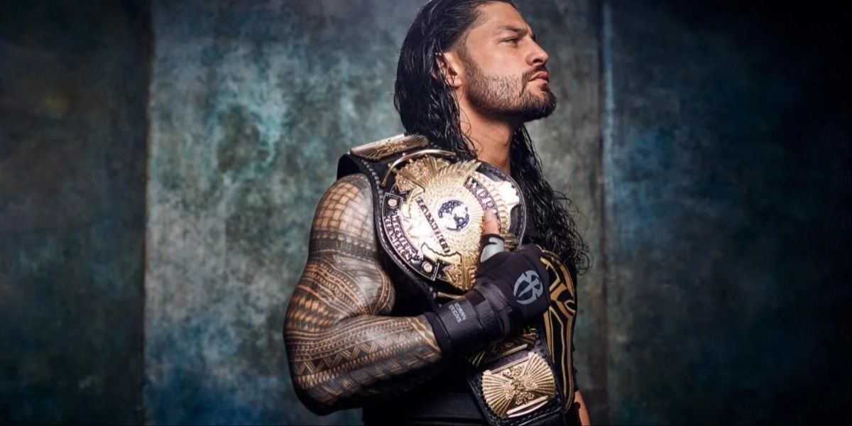 roman reigns winged eagle wwe championship