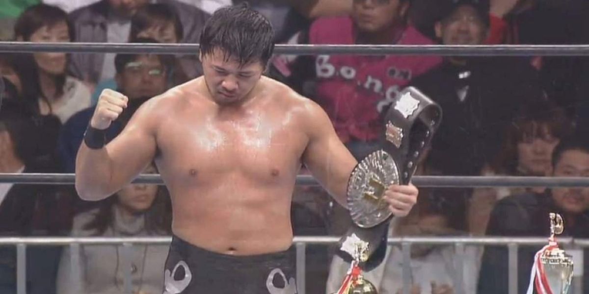 Shinsuke-Nakamura-IWGP-U-30-Openweight-Champion