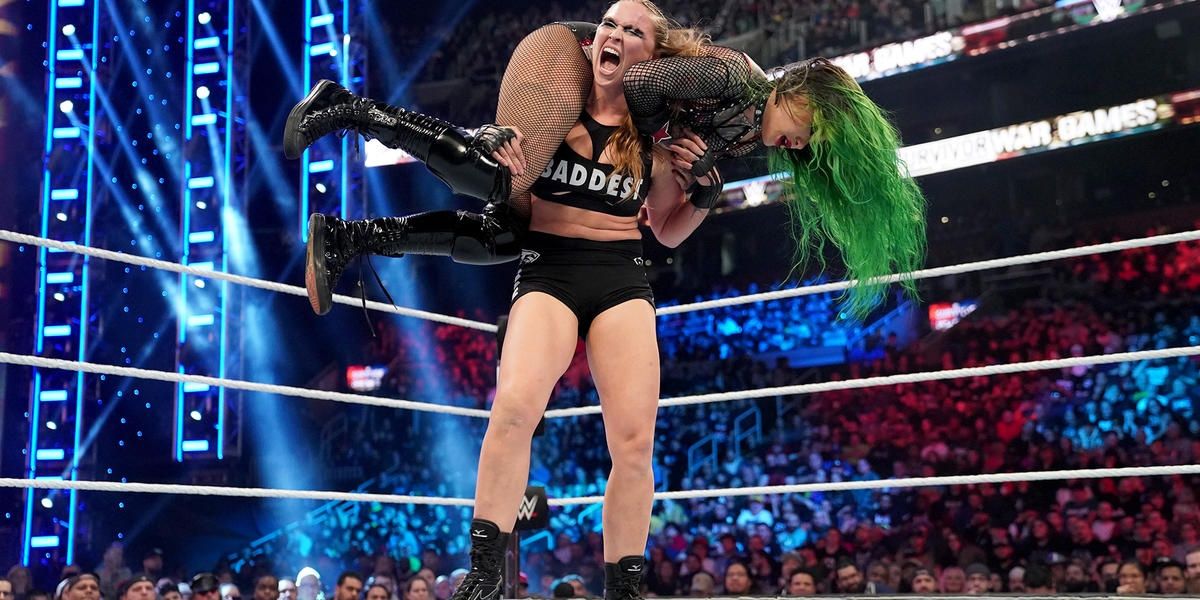 Ronda Rousey v Shotzi Survivor Series 2022 Cropped