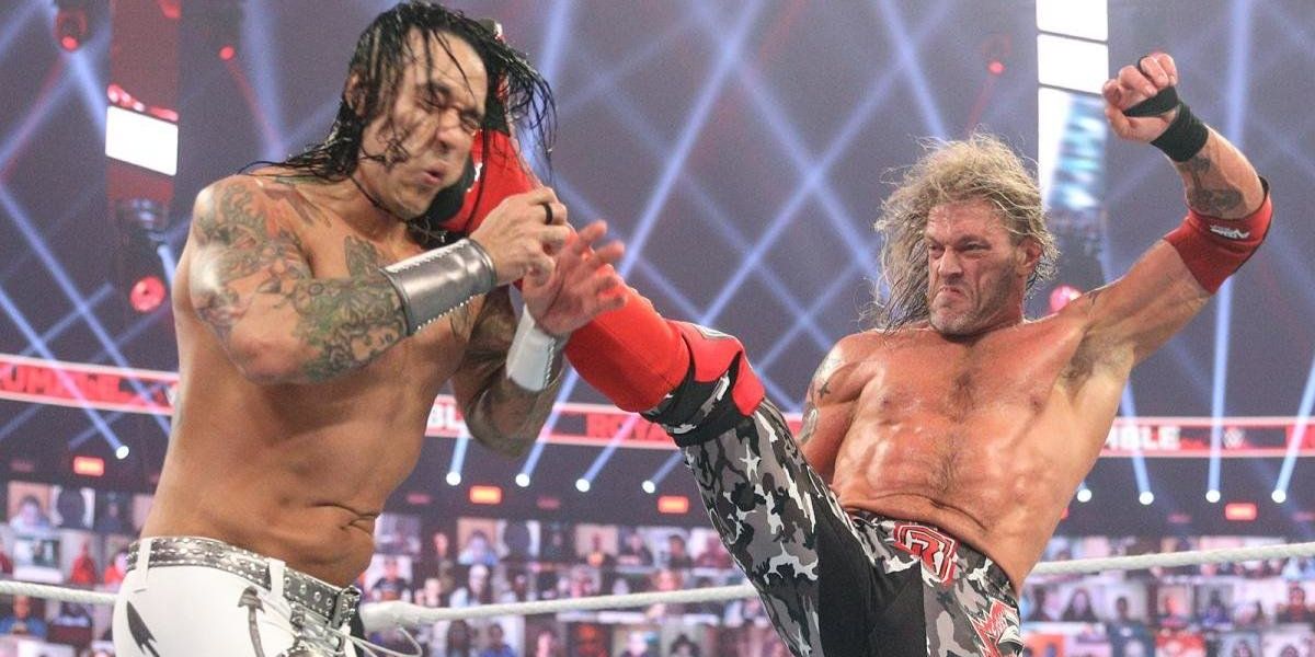 11 Best Individual Performances In A Royal Rumble Match