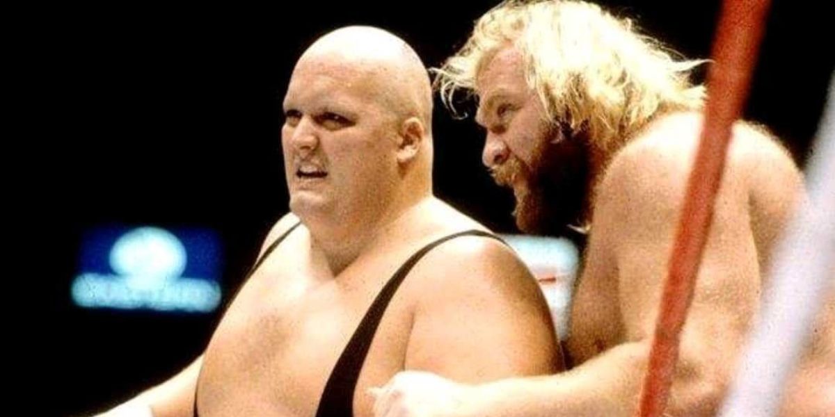 8 Tag Teams In WWE That Featured 2 Giants