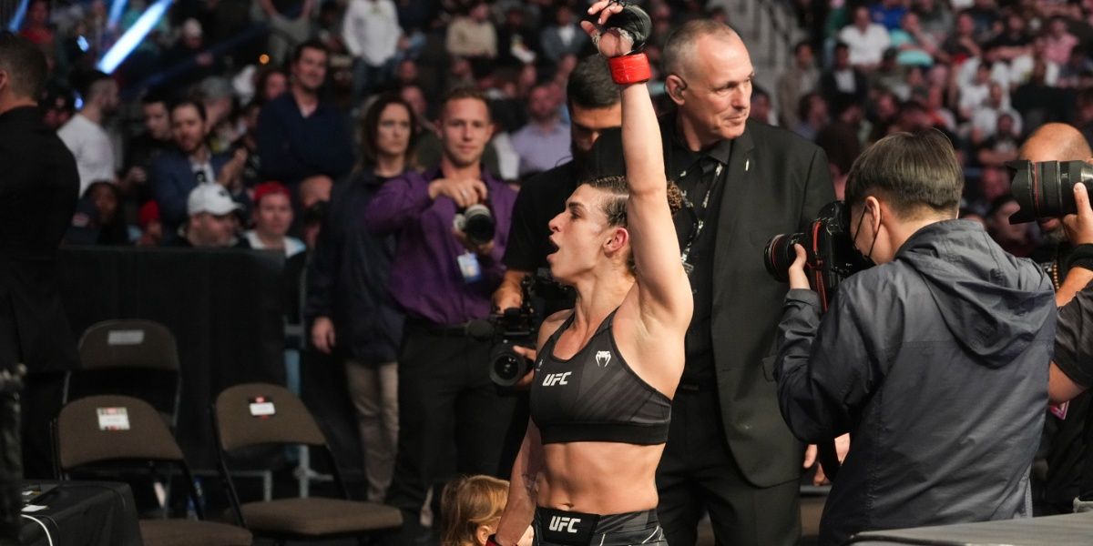 UFC 298 results: Amanda Lemos' superior striking damages Mackenzie Dern in  hard-fought decision - Yahoo Sports
