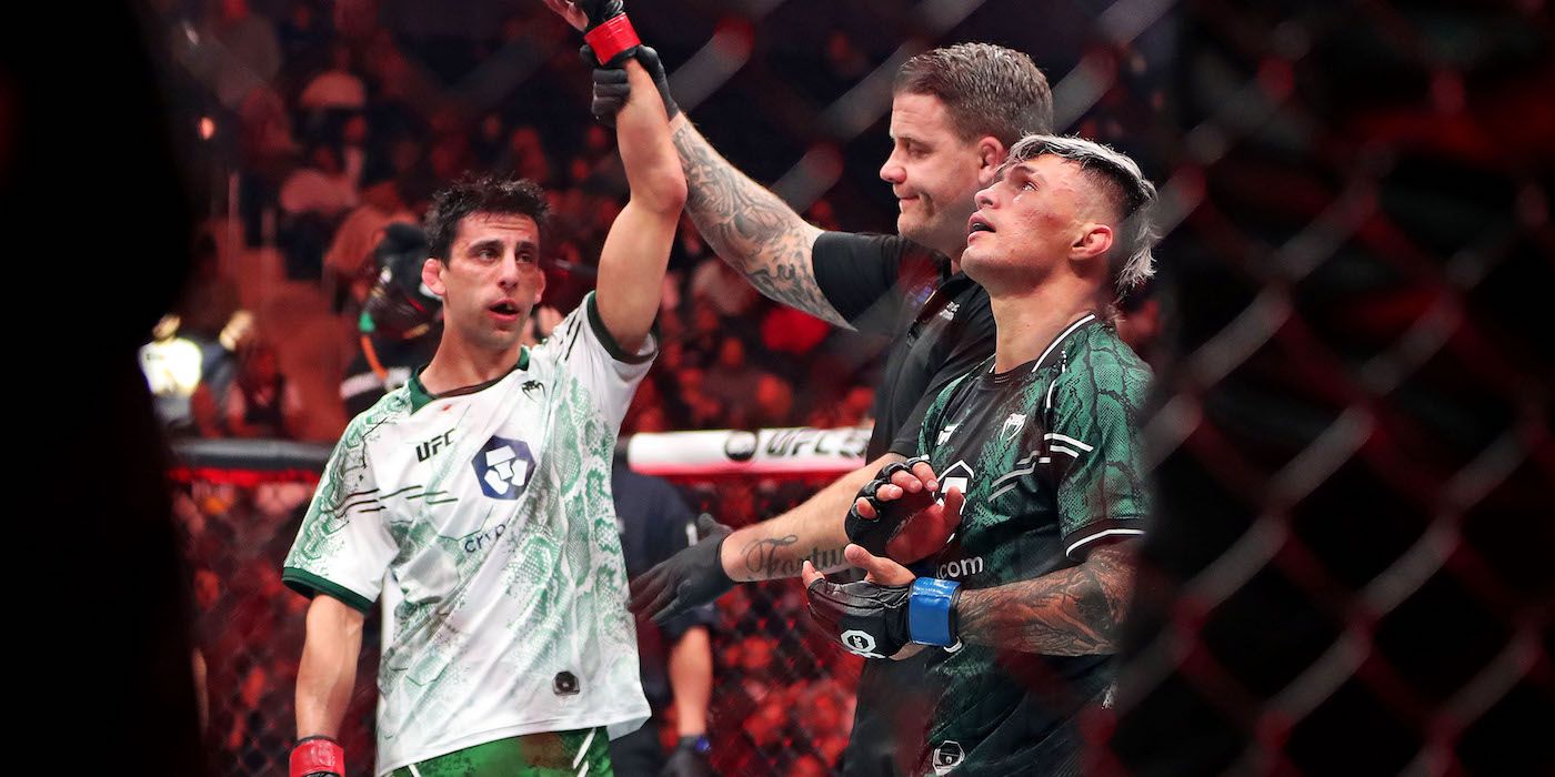 Steve Erceg celebrates beating an opponent in UFC